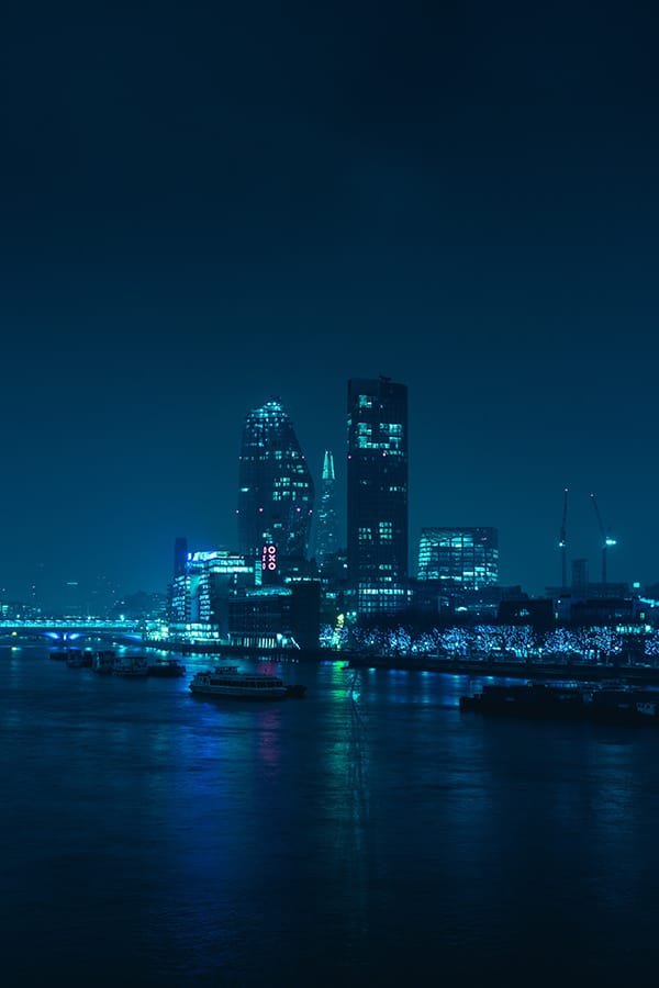 picture of Brisbane city at night